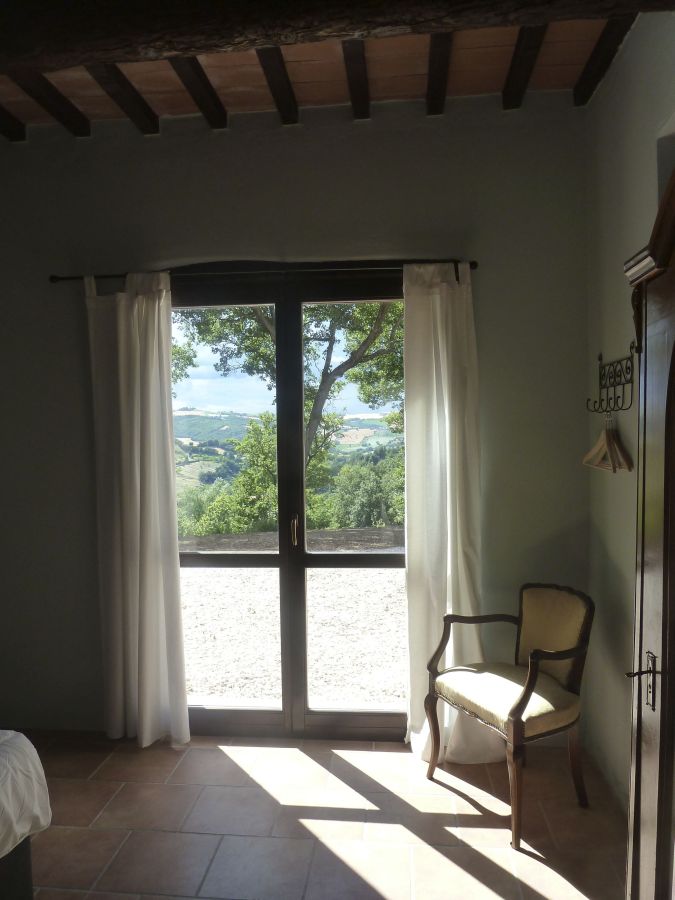 Holiday-home-Marche-Toscany-Italy-private-view